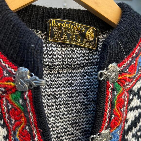 Black and white vintage nordic - Picture 3 of 5